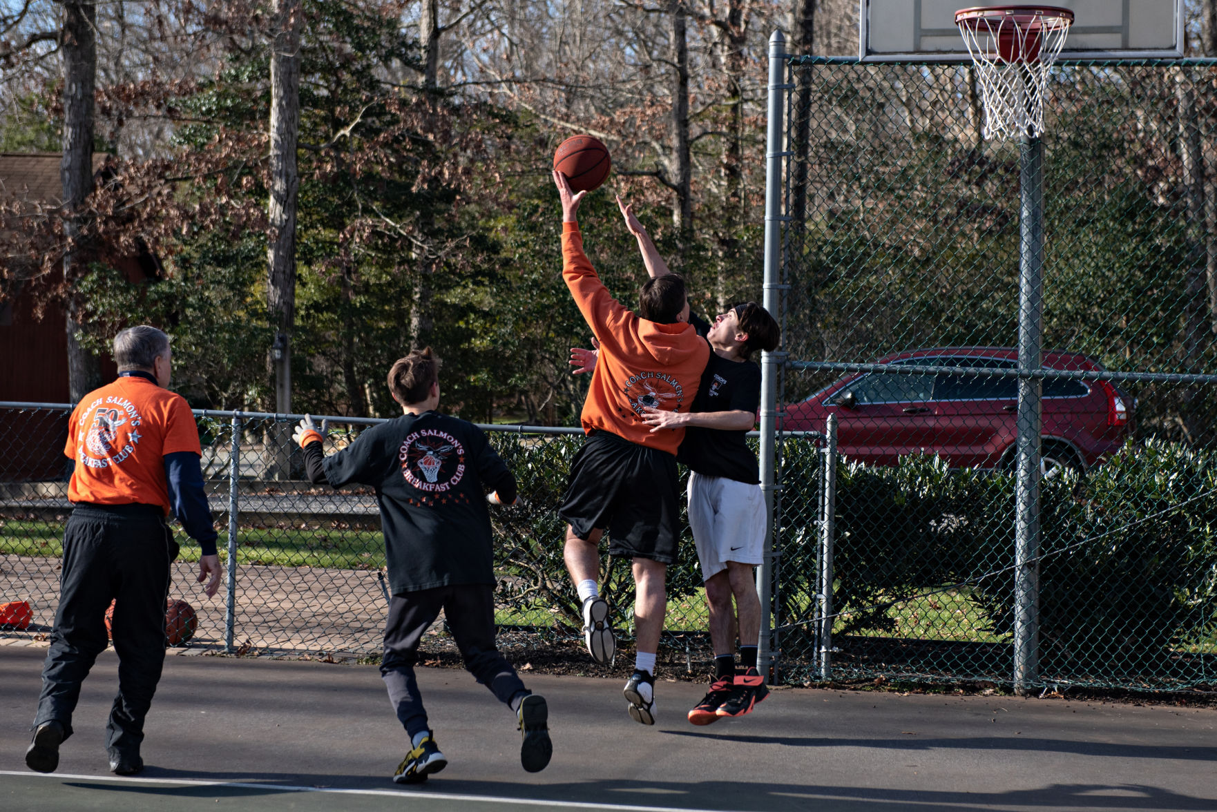 010321_nws_50hoopsclub
